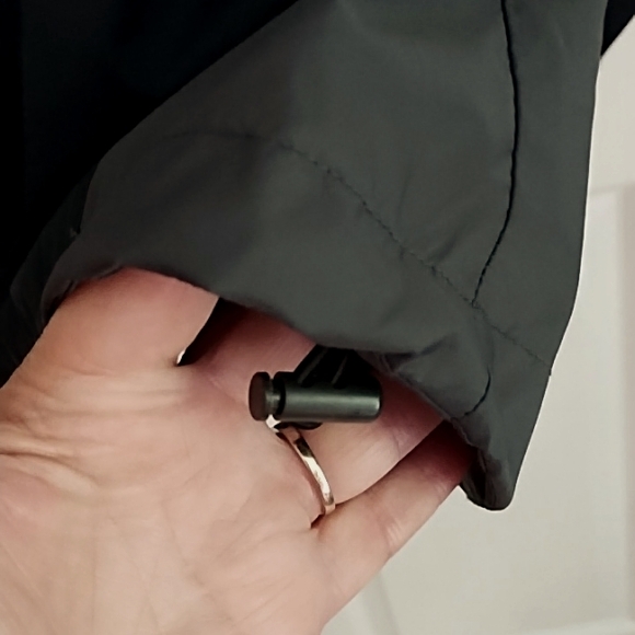 Men's Columbia Windbreaker - Picture 5 of 7